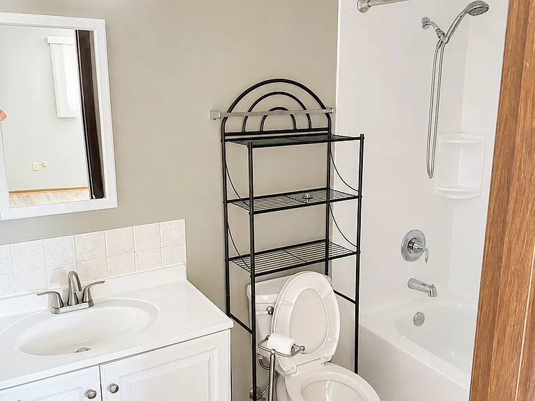 5266 Grafton Rd #9-D — Photo 8