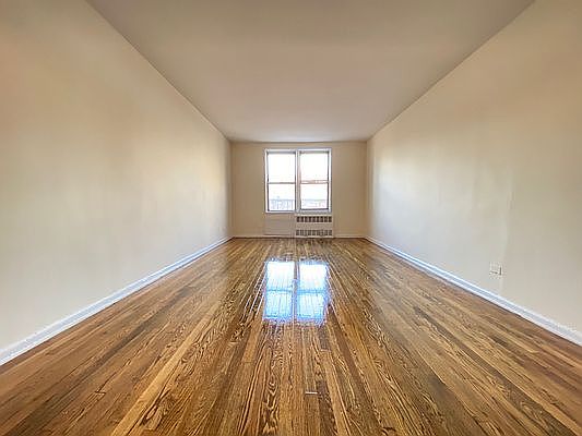 3rd image of 38-15 Bowne St #3J