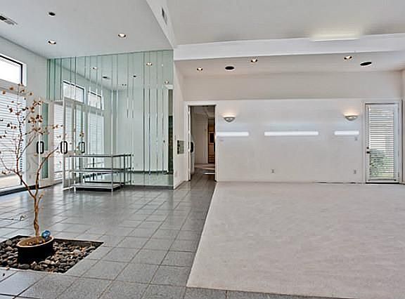 2nd image of 4307 Creekmeadow Dr