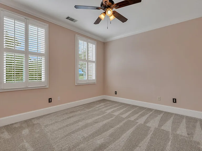 58 Chaucer St — Photo 35