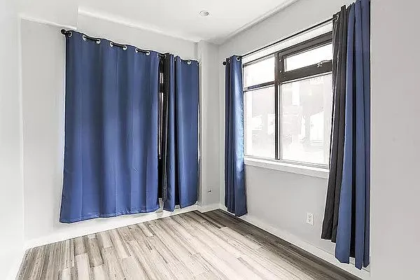 Rented by Safdie Realty Group | media 4