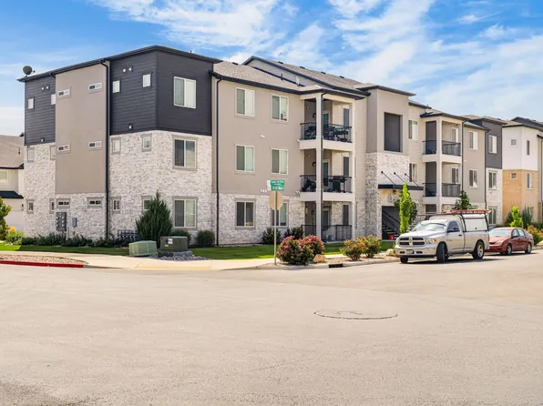 1386 N 3830 W Unit Q202, Lehi, UT 84048