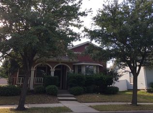 1101 Grey Fox Dr, Aubrey, TX 76227
