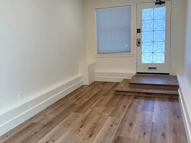 1321 Pine St — Photo 13
