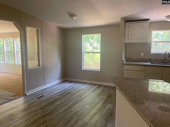 5th image of 133 Silver Oak Ln