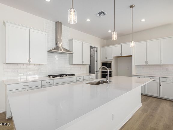 3rd image of 16384 W CREEDANCE Boulevard