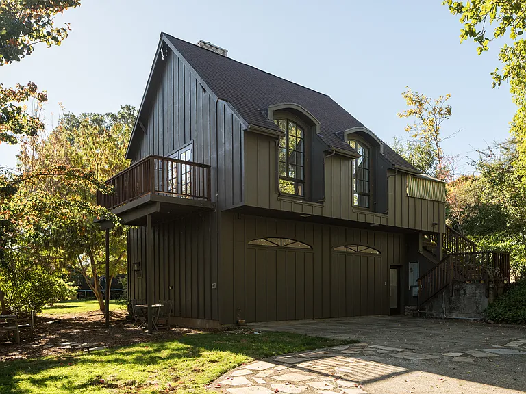 Guest cottage 1
