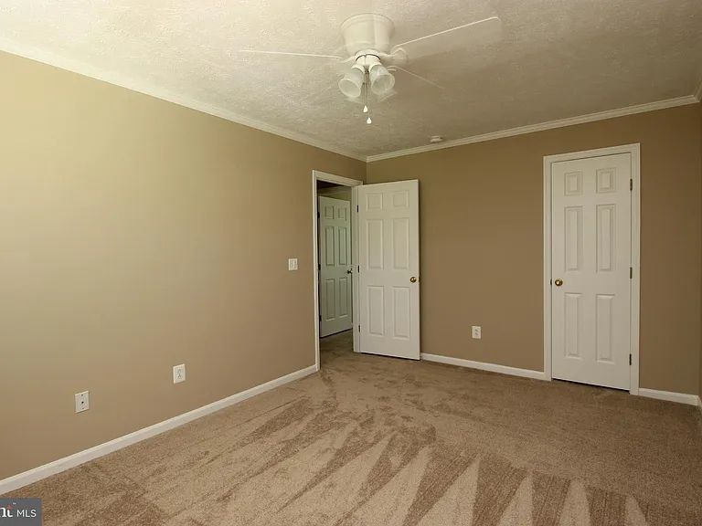 66 Larkwood Ct — Photo 24
