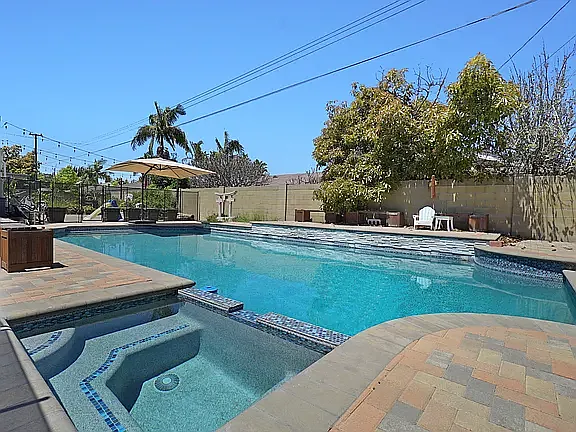 5 bed, $11,000 — Photo 2