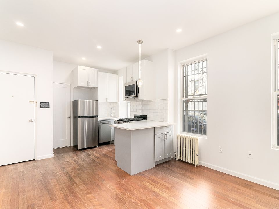 1st image of 386 Stockholm St #1L