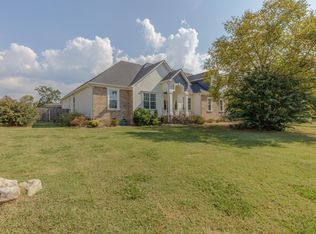 8473 Refuge Ln, Ooltewah, TN 37363