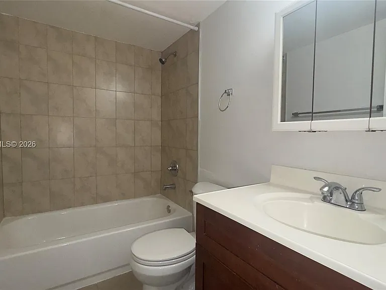 11309 SW 200th St #103C — Photo 8