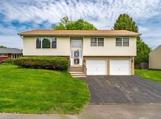 7A Caroline St, Latham, NY 12110