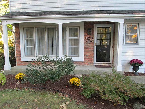 3rd image of 807 Trottingham Dr