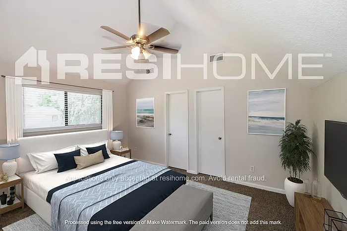 2051 Delray Ave — Photo 7
