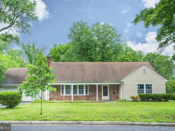 12410 Mount Pleasant Dr, Laurel, MD 20708