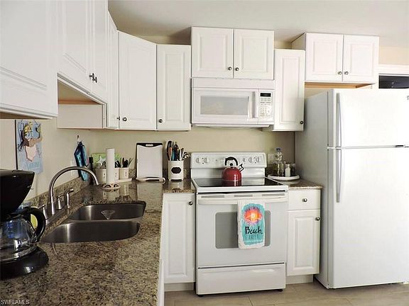 4th image of 17257/1725 Whitewater Ct