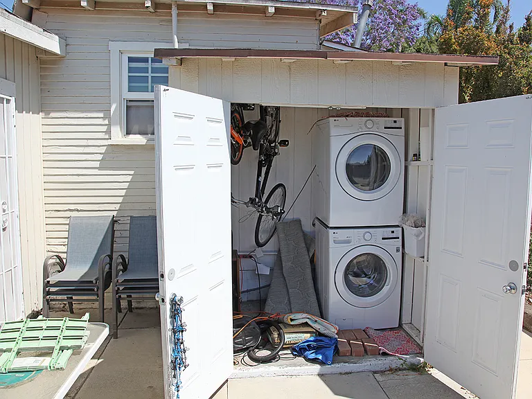 698 Mission Dr — Photo 10