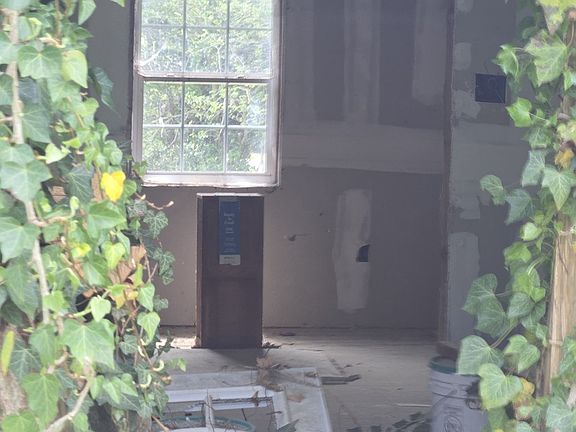 5th image of 6321 Cherrydale Dr