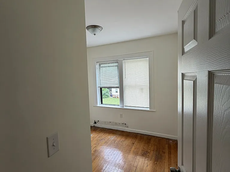 2859 S Salina St #9 — Photo 8