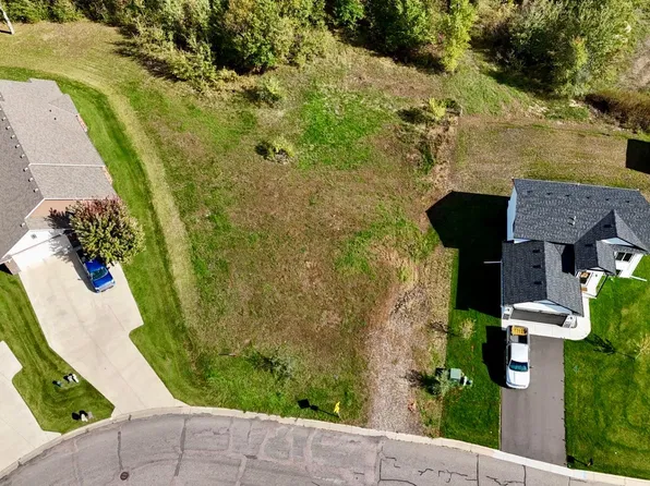 1209 Oak Pond Dr, Sartell, MN 56377