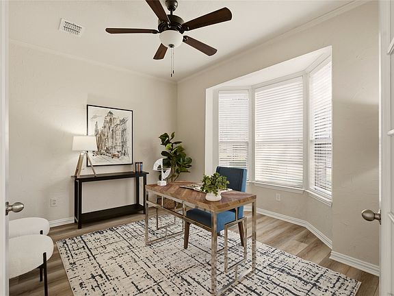 4th image of 708 Autumn Ridge Dr