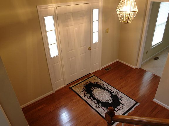 5th image of 4430 Kings Court Dr
