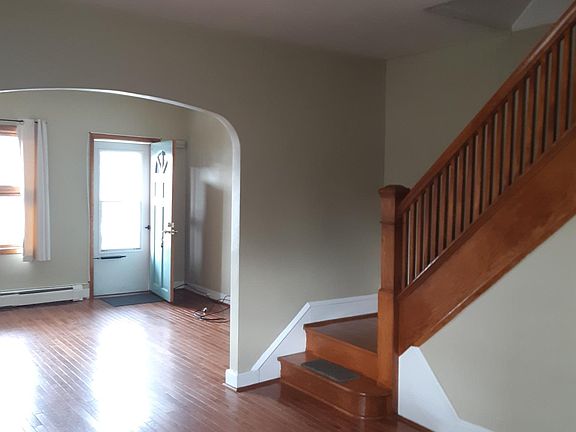 3rd image of 1325 Saint Ann St
