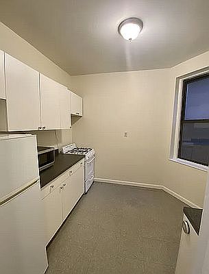 5th image of 231 E 58th St APT 4A