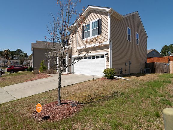 2nd image of 844 Ember Dr
