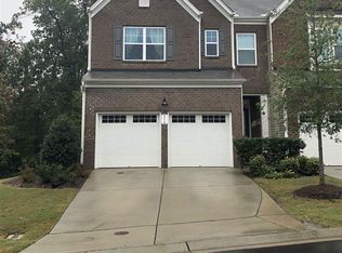 216 Kylemore Cir, Cary, NC 27513
