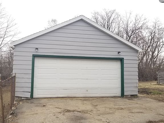 2nd image of 2028 E South St