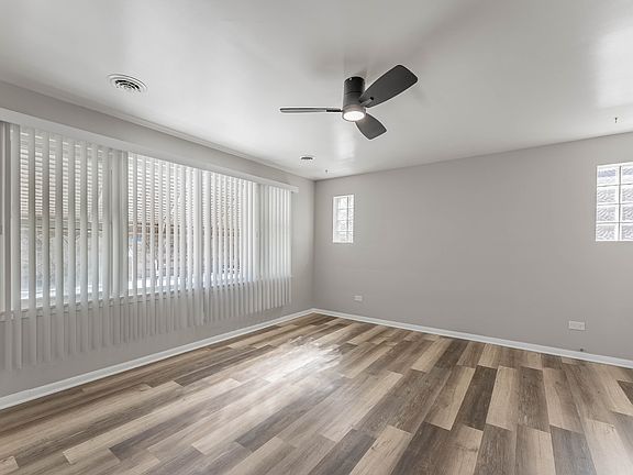 2nd image of 2054 N Narragansett Ave Unit 2