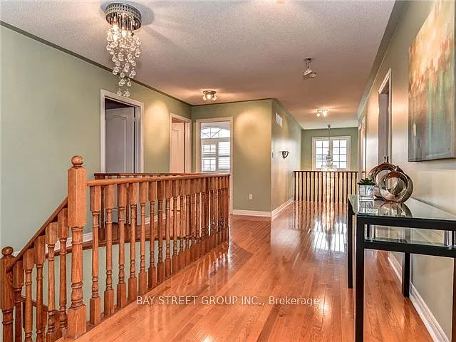 43 Larkmead Cres — Photo 9