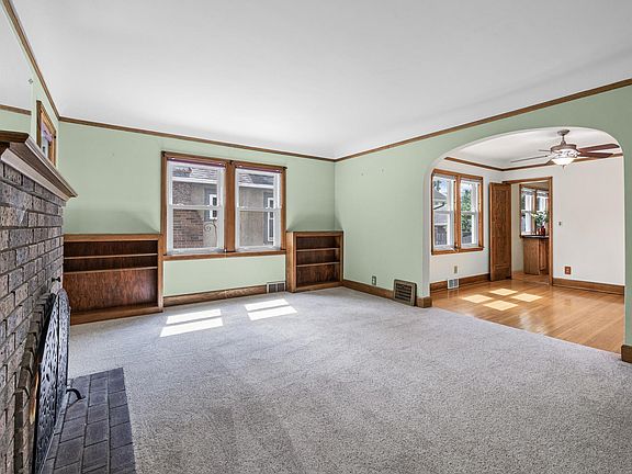 4th image of 5748 1st Ave S