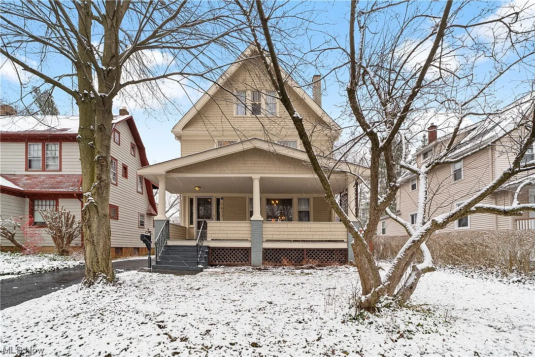 1623 Rydalmount Rd photo 1