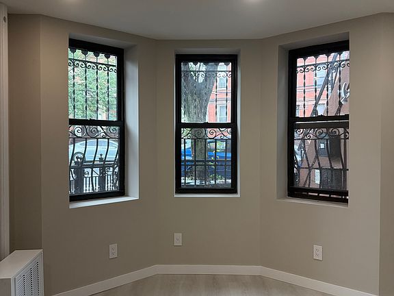 2nd image of 769 Dawson St