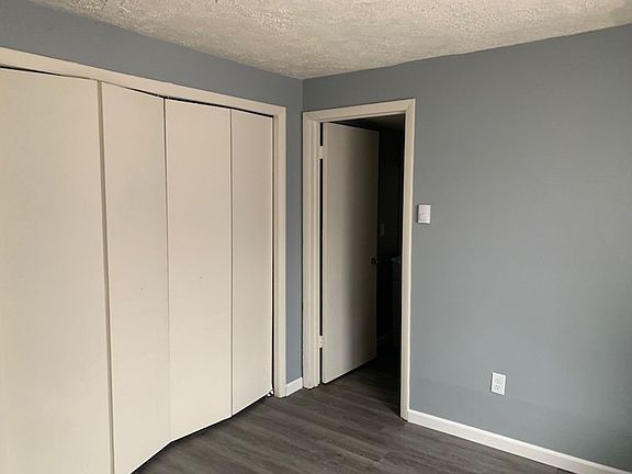 5th image of 475 Portland Way N #11