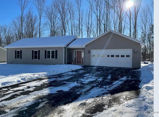 40 Barnet Ave, Waterville, ME 04901
