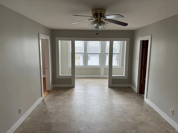 557 Merrimack St Unit 1, Manchester, NH 03103