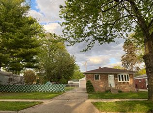 4483 Croissant St, Dearborn Heights, MI 48125