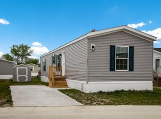 38032 Leverette Ave, Clinton Township, MI