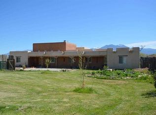18 Sarita Rd, Taos, NM 87571