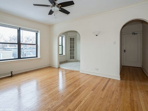5th image of 1824 N Lincoln Ave #312