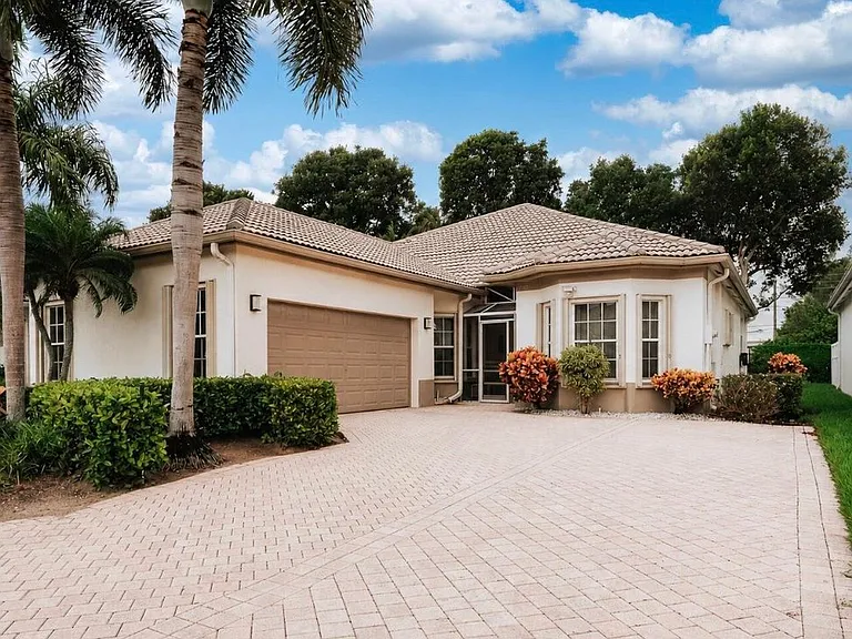 7512 Eagle Point Dr — Photo 16