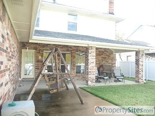 4th image of 2308 Boardwalk Dr