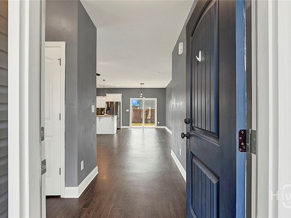3rd image of 107 Sweetvine Lane