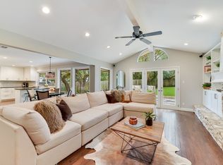 9004 Spring Lake Dr, Austin, TX 78750