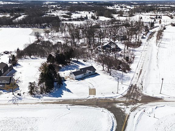 3rd image of 27741 Kramer ROAD
