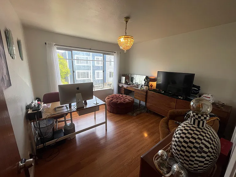 350 22nd Ave #6 — Photo 8